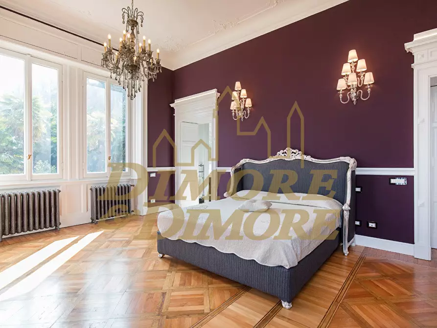 Immagine 23 di Villa in vendita  in via giuseppe verdi 5 a Stresa