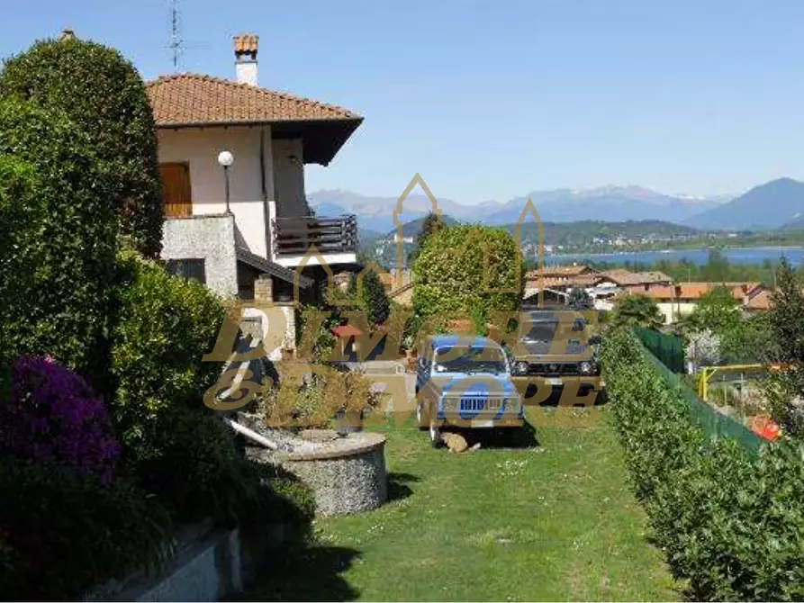 Immagine 30 di Villa in vendita  in Via Monte Bianco 8 a Dormelletto