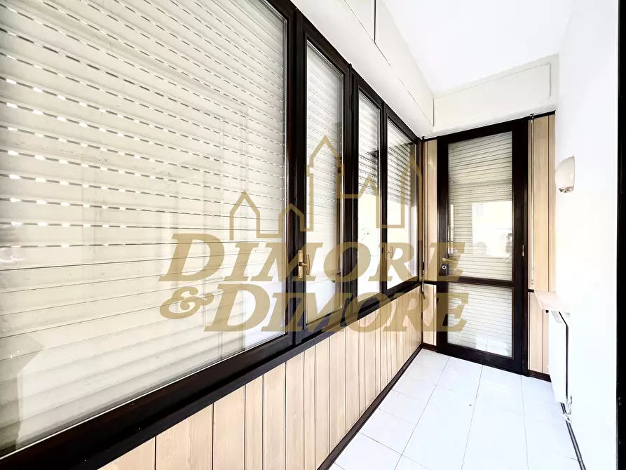 Immagine 8 di Trilocale in vendita  in Piazza Garibaldi 10 a Luino