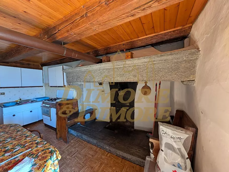 Immagine 11 di Quadrilocale in vendita  a Crevoladossola