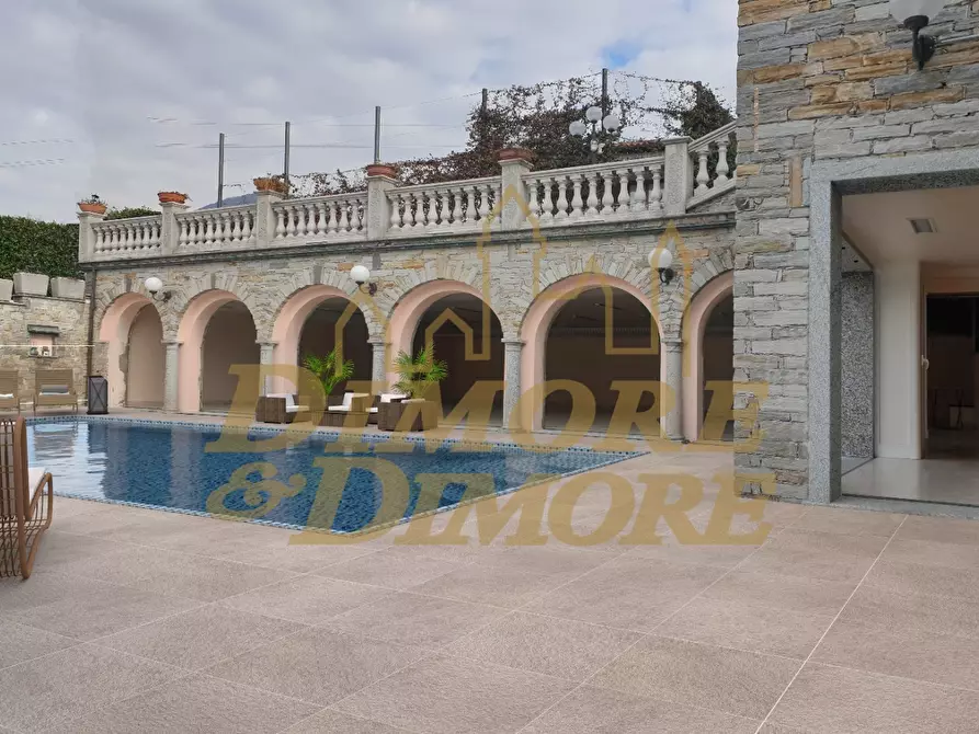 Immagine 35 di Villa in vendita  a Verbania