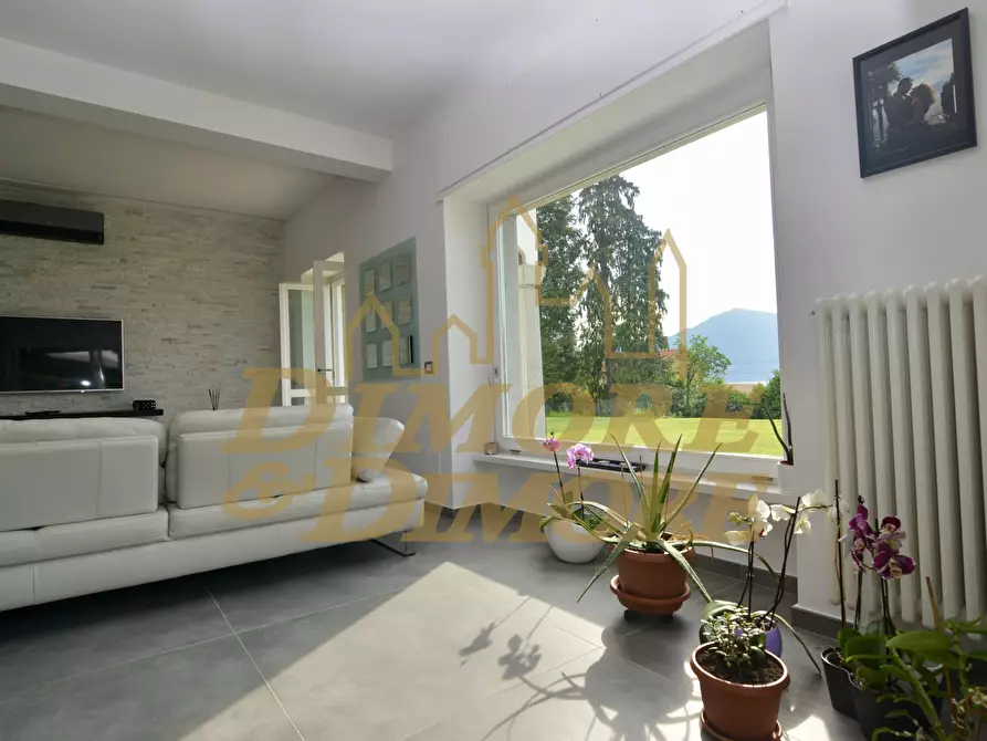 Immagine 15 di Villa in vendita  in Via Portovaltravaglia 39 a Brezzo Di Bedero