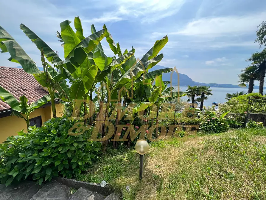 Immagine 47 di Villa in vendita  a Ghiffa