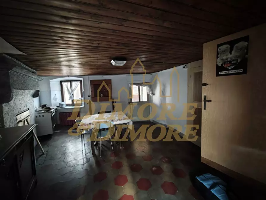 Immagine 25 di Trilocale in vendita  a Craveggia