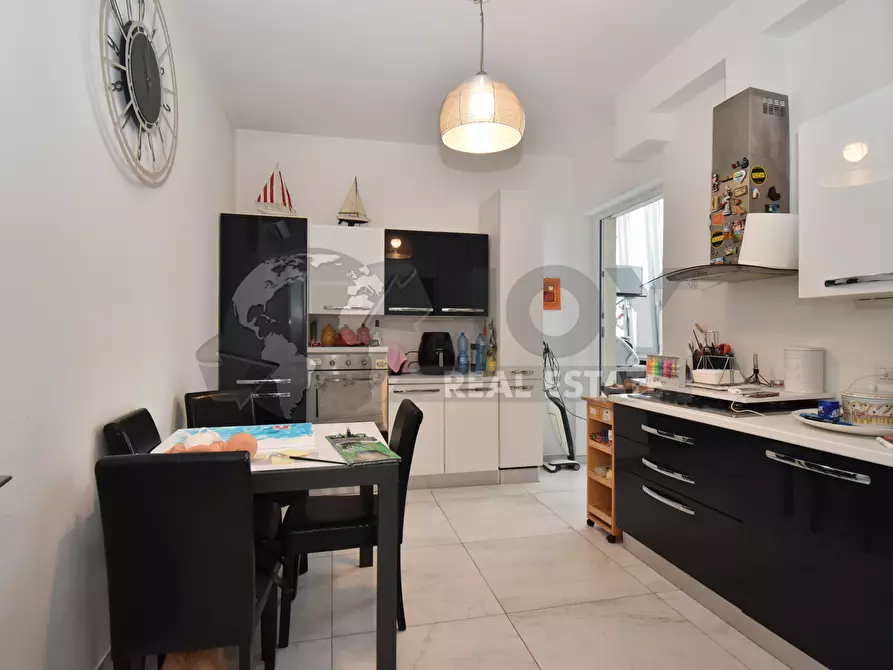 Immagine 10 di Appartamento in vendita  in Via Francesco Milizia 64 a Lecce