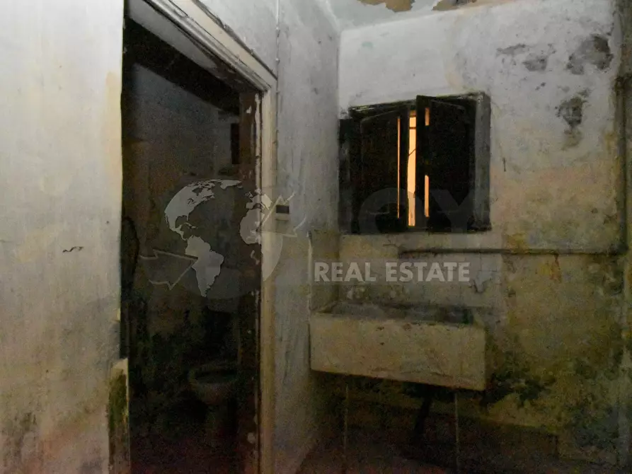 Immagine 33 di Palazzo in vendita  in Via Gorizia 35 a Lecce