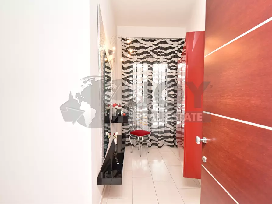 Immagine 5 di Appartamento in vendita  in Via Raffaello a Monteroni Di Lecce