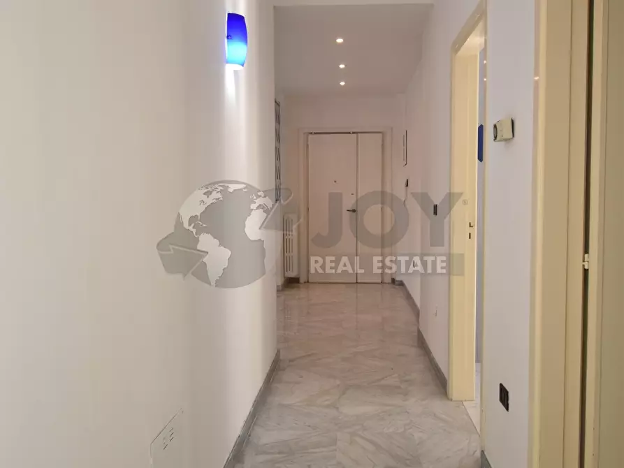 Immagine 46 di Appartamento in vendita  in Viale Aldo Moro 95 a Brindisi