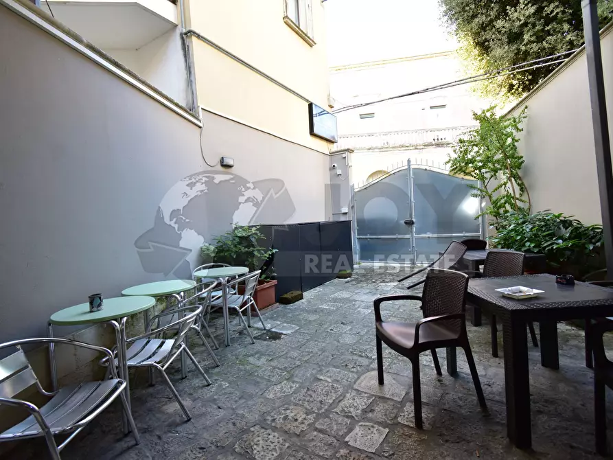 Immagine 18 di Locale commerciale in vendita  in Via A. Volta 15 a Nardo'