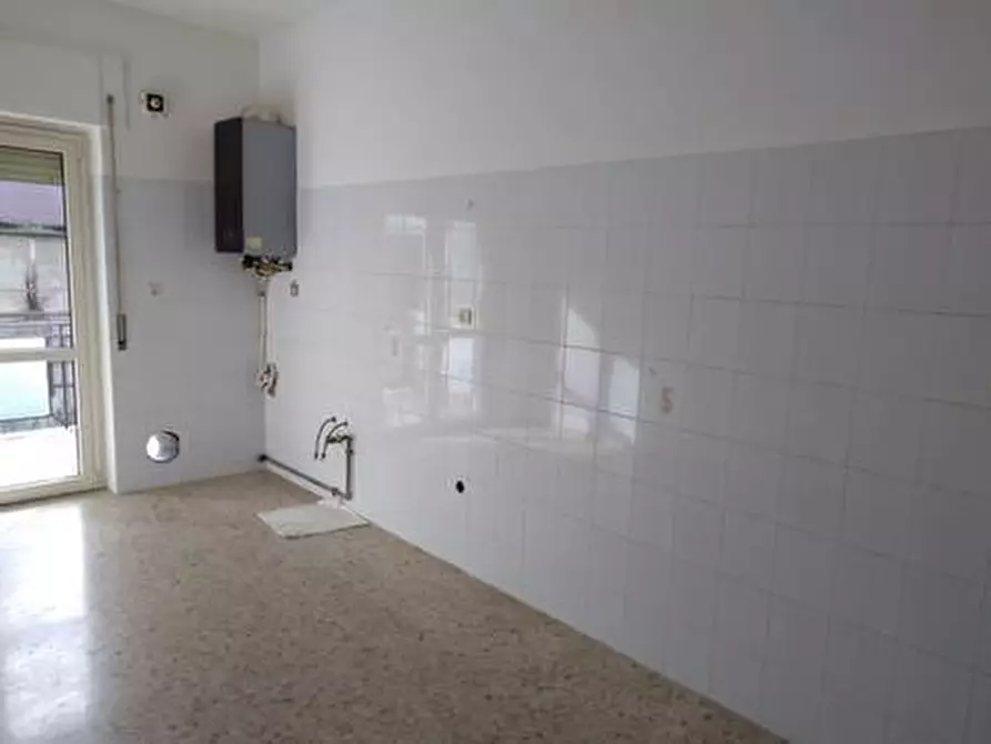 Immagine 17 di Quadrilocale in vendita  in VIA DEL MANCINO a Lanciano