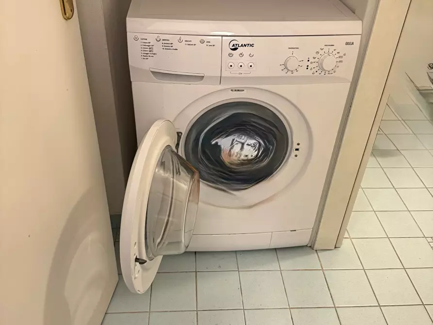 Immagine 36 di Porzione di casa in affitto  in Corso Dante Alighieri 216 a Alassio