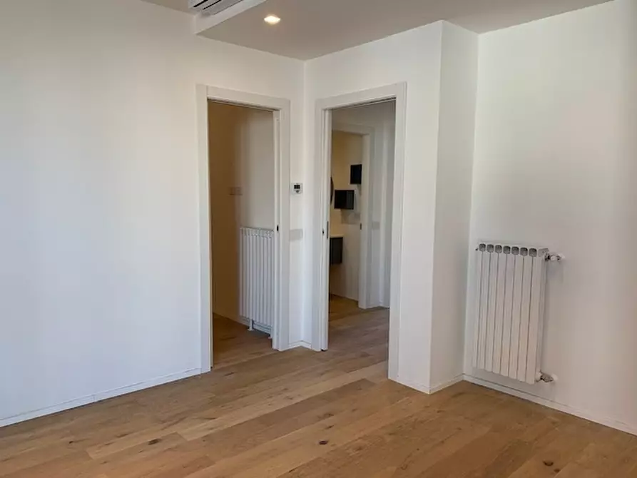 Immagine 14 di Pentalocale in vendita  in C.so Europa a Alassio