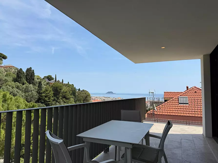 Immagine 6 di Trilocale in vendita  in Via Ignazio dell'Oro a Alassio