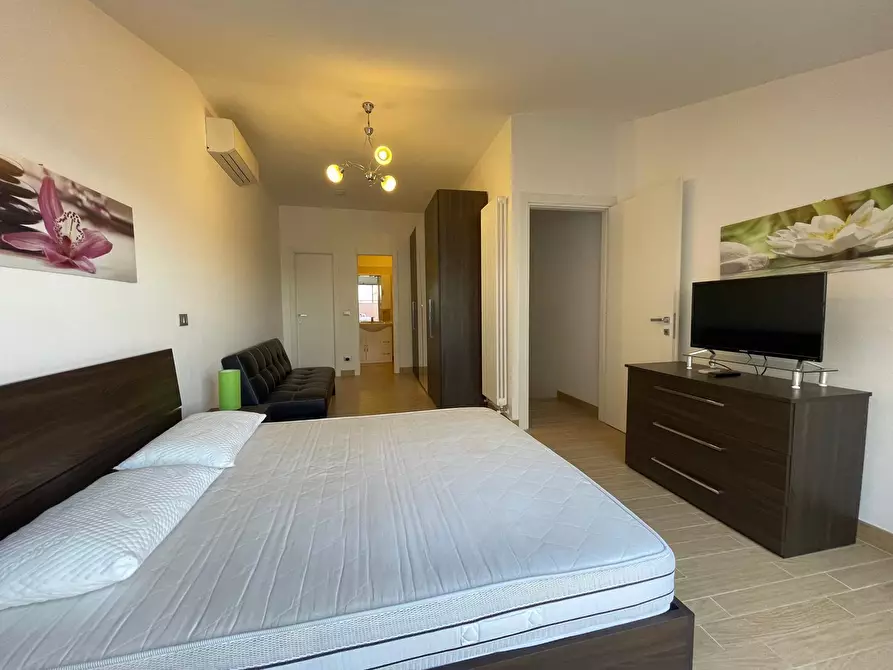 Immagine 19 di Bilocale in vendita  in Centro a Alassio