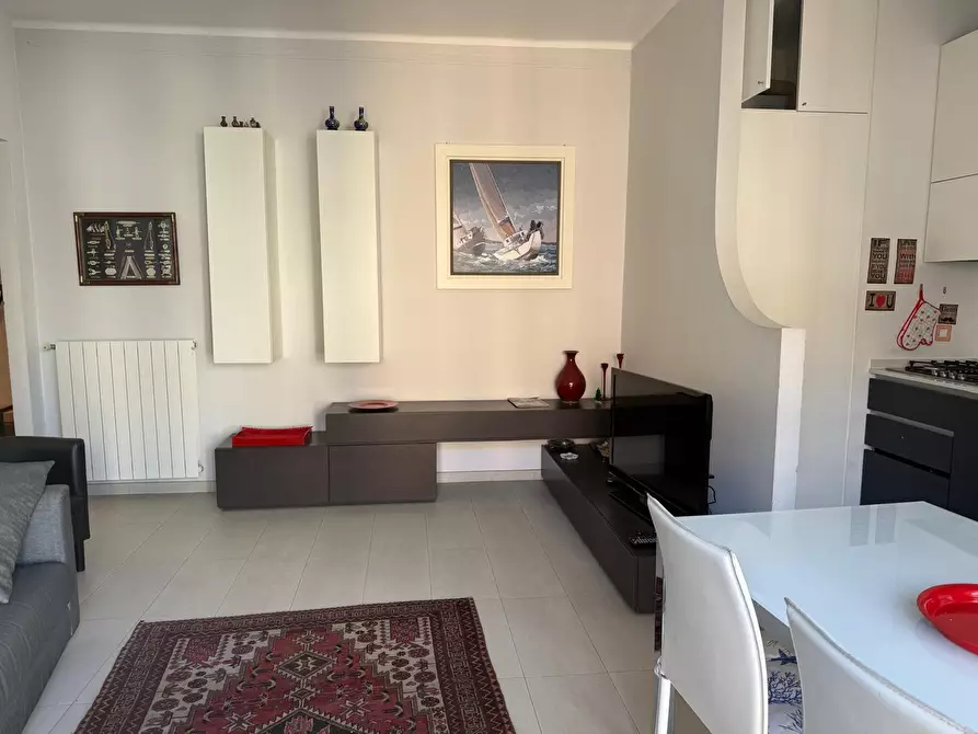 Immagine 11 di Trilocale in vendita  in Via Leonardo da Vinci a Alassio