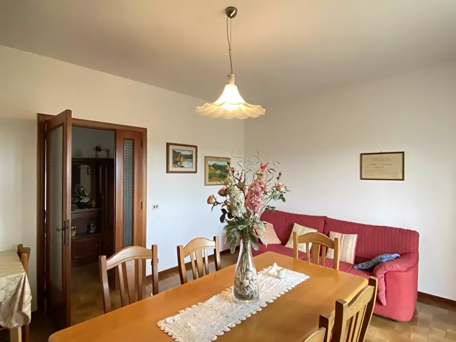 Immagine 3 di Appartamento in vendita  a Cupramontana