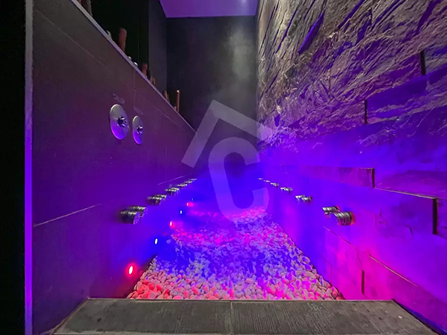 Immagine 11 di Attività commerciale in vendita  a Castelplanio