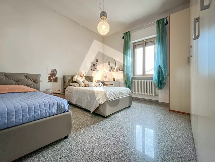 Immagine 39 di Casa indipendente in vendita  a Jesi