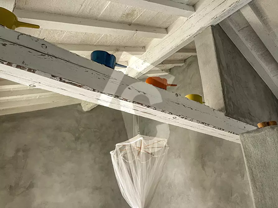 Immagine 12 di Rustico / casale in vendita  a Jesi