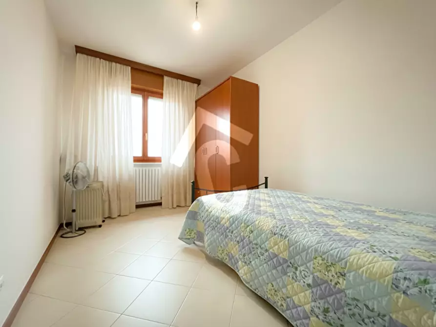 Immagine 12 di Appartamento in vendita  a Jesi