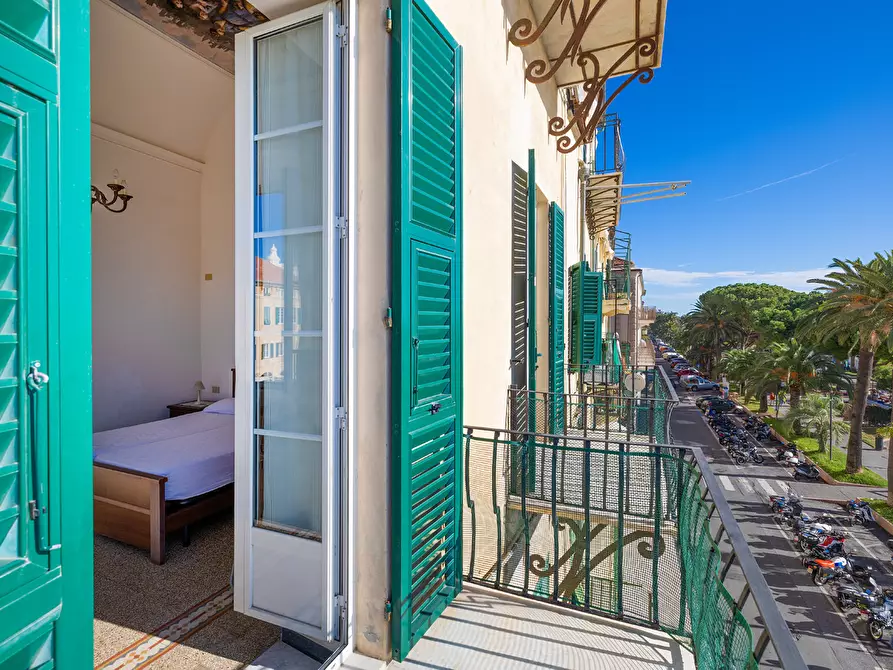 Immagine 11 di Trilocale in affitto  in Piazza Vittorio Emanuele II a Finale Ligure