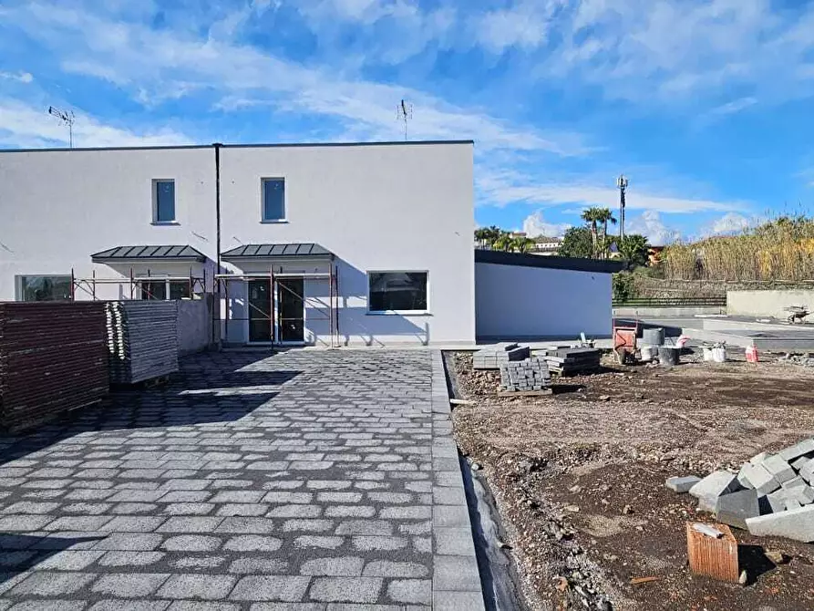 Immagine 6 di Villa in vendita  a Aci Bonaccorsi