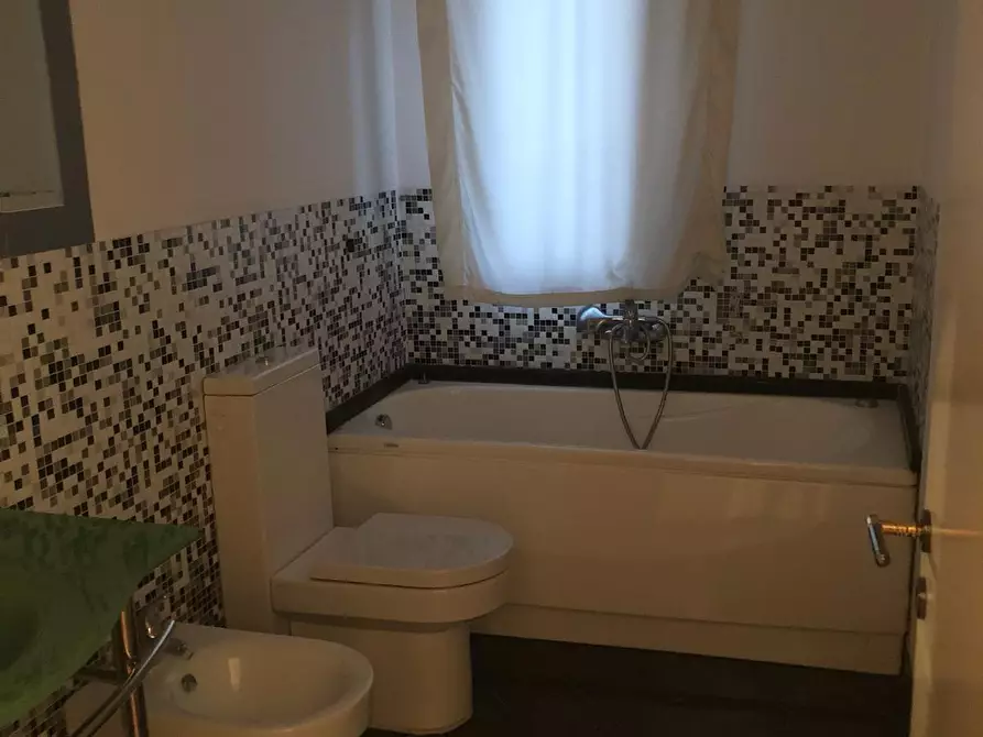 Immagine 17 di Appartamento in vendita  a Misterbianco