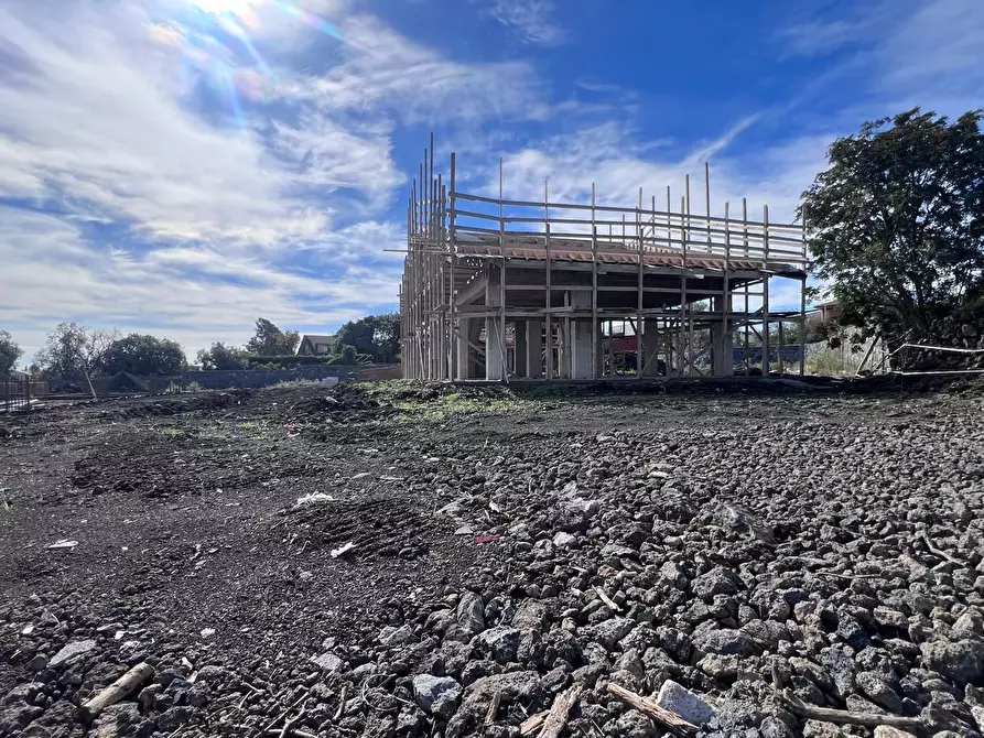 Immagine 16 di Villa in vendita  a Pedara