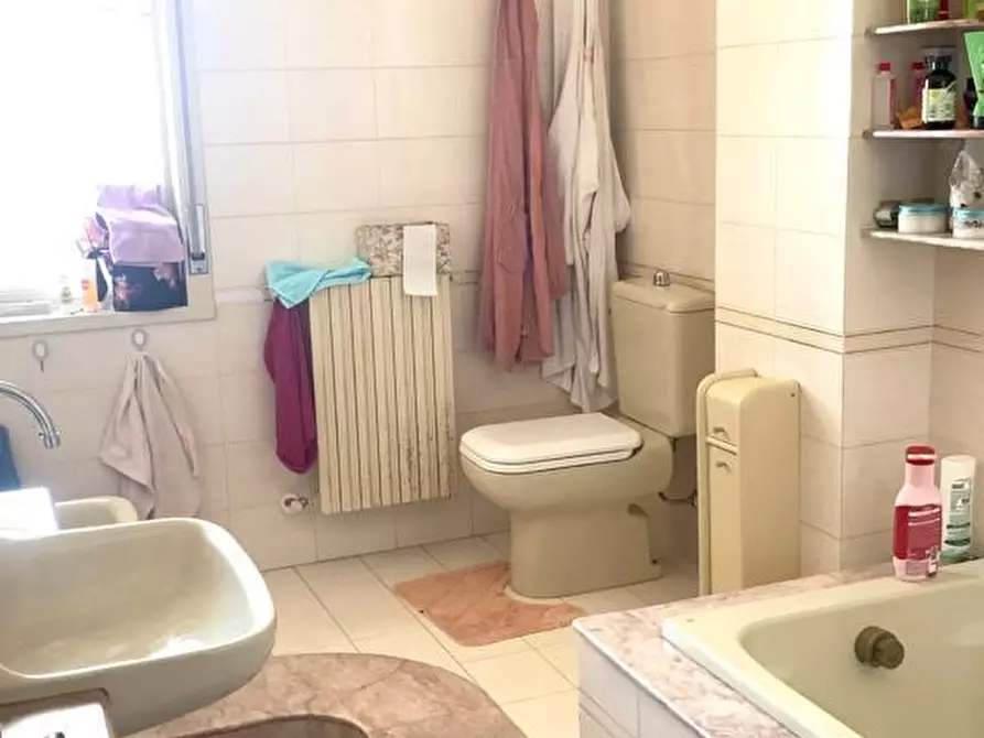 Immagine 7 di Appartamento in vendita  a Tremestieri Etneo