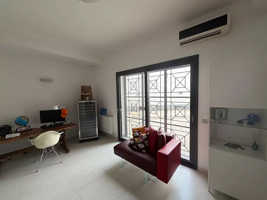 Immagine 13 di Villa in vendita  a Acireale