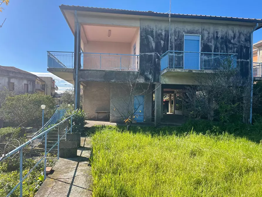 Immagine 15 di Villa in vendita  a Tremestieri Etneo