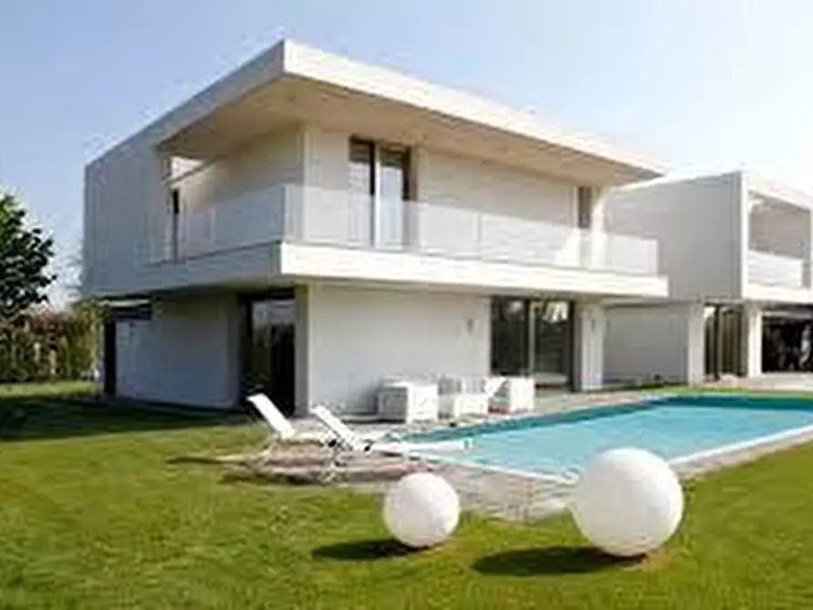 Immagine 1 di Villa in vendita  a Aci Bonaccorsi