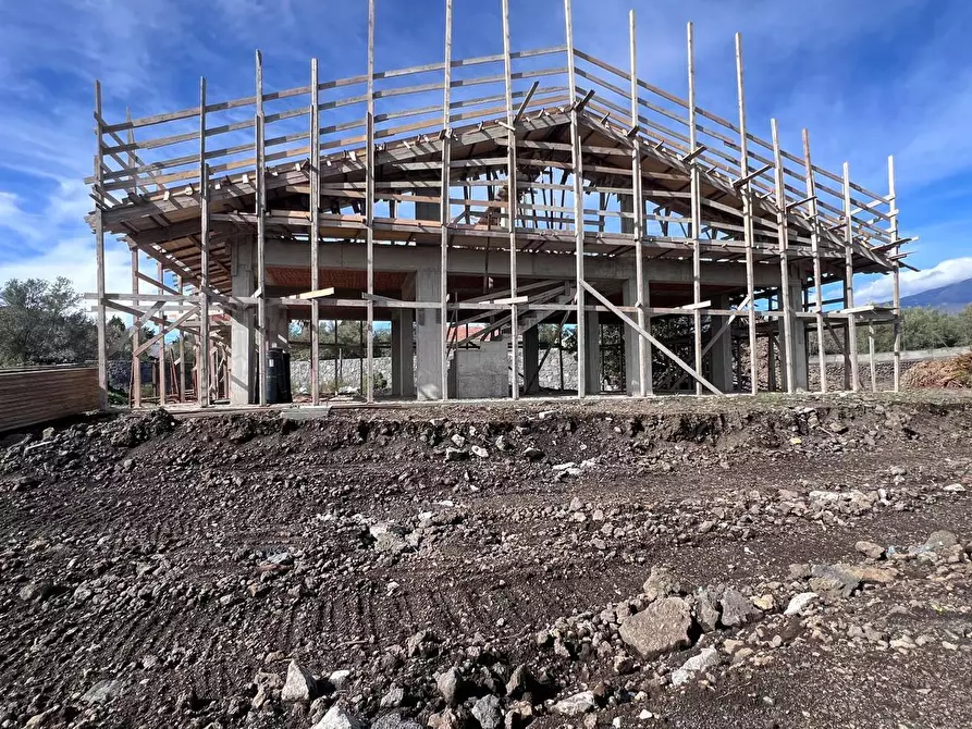 Immagine 4 di Villa in vendita  a Pedara