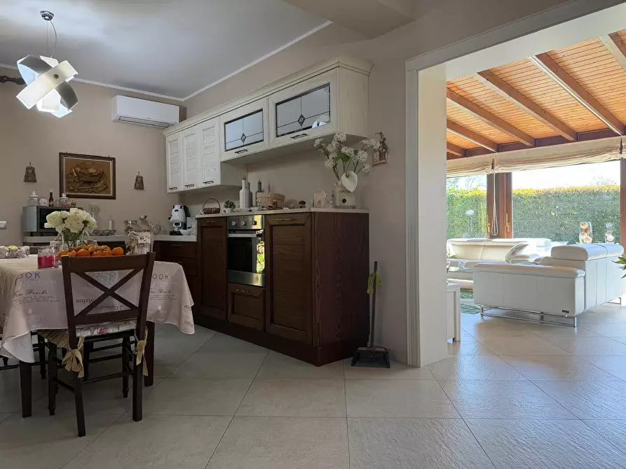 Immagine 19 di Villa in vendita  a Sant'agata Li Battiati