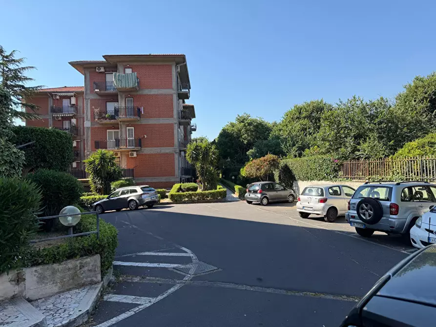 Immagine 20 di Appartamento in vendita  a Gravina Di Catania