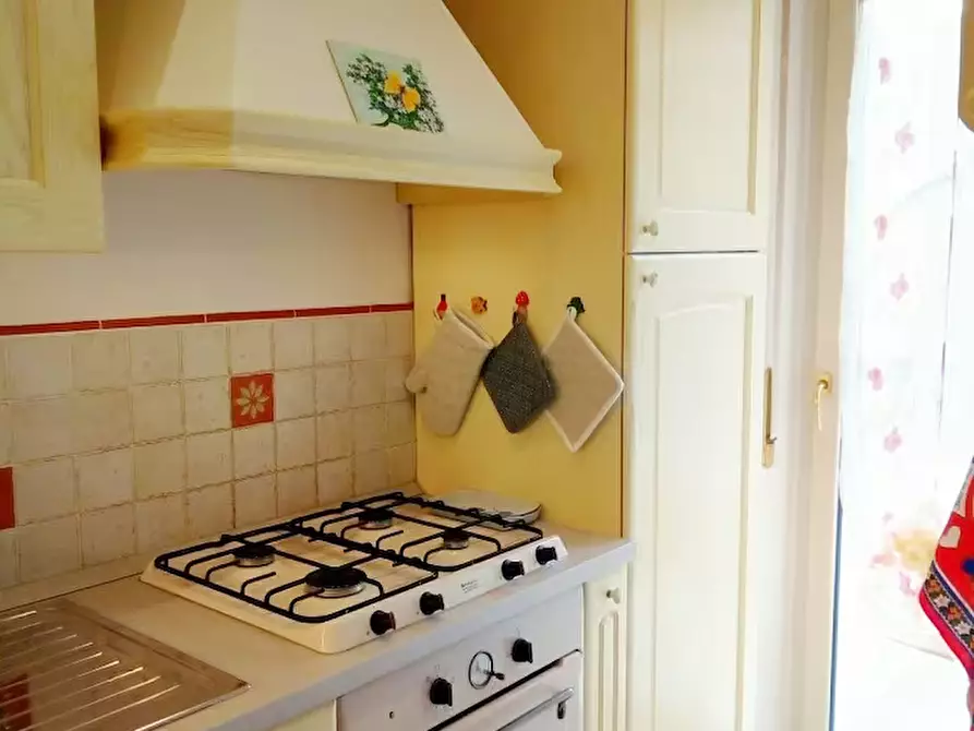 Immagine 10 di Bilocale in vendita  in Via Costaguta 76 a Rapallo