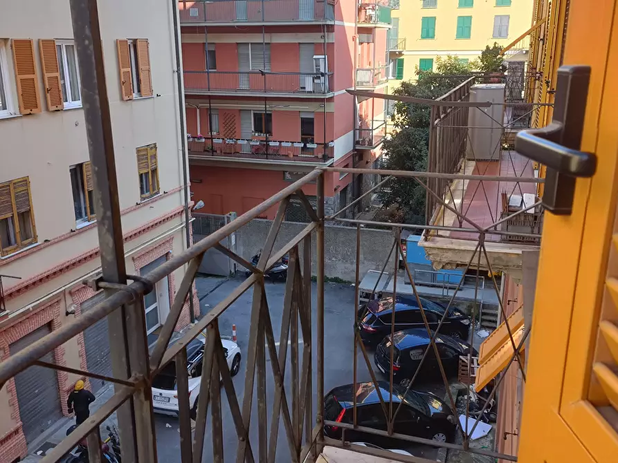 Immagine 55 di Pentalocale in vendita  in Via Paolo Antonio de Cavero 8 a Genova