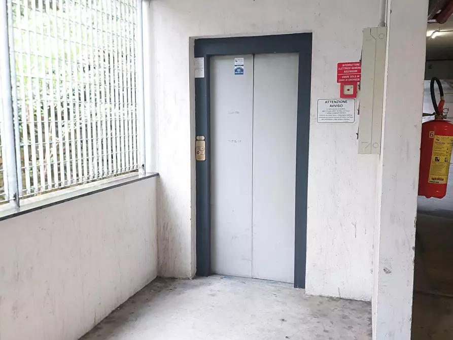 Immagine 57 di Trilocale in vendita  in Passo della Zebra a Genova
