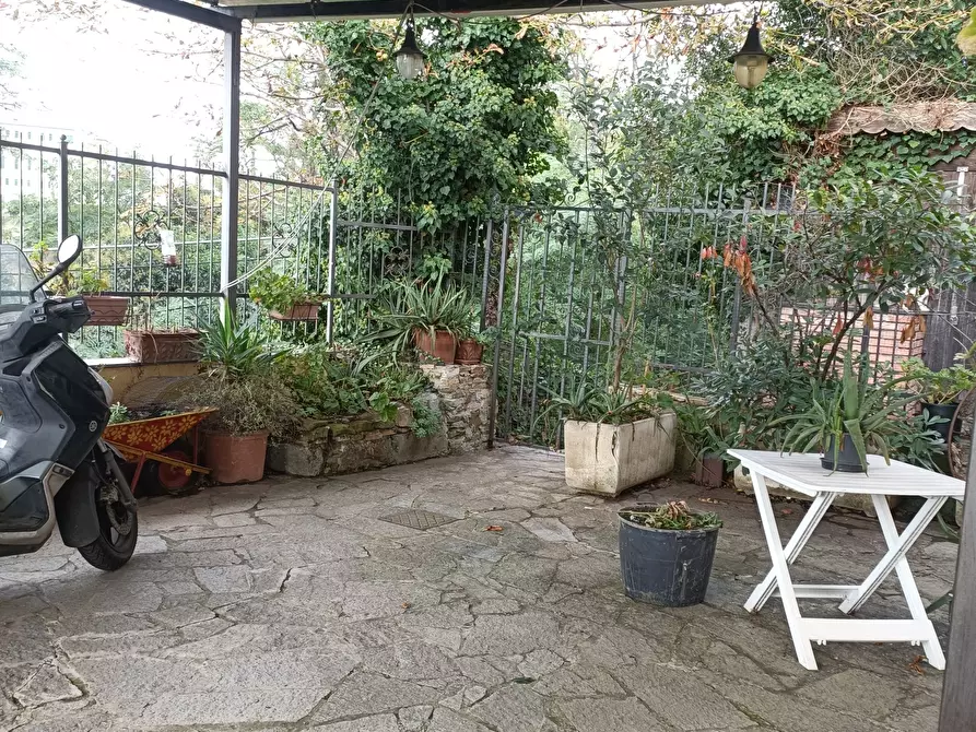 Immagine 8 di Casa indipendente in vendita  in Salita al Garbo 39A a Genova