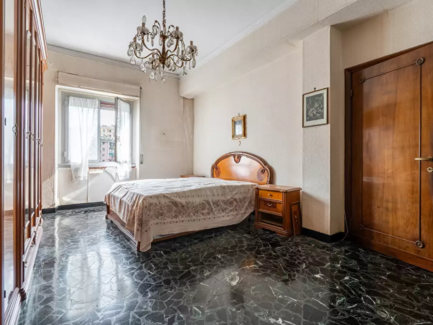 Immagine 51 di Quadrilocale in vendita  in Via Sturla 54 a Genova