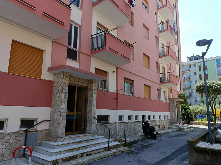 Immagine 22 di Appartamento in vendita  in Via Ruggero Leoncavallo 6 a Albissola Marina