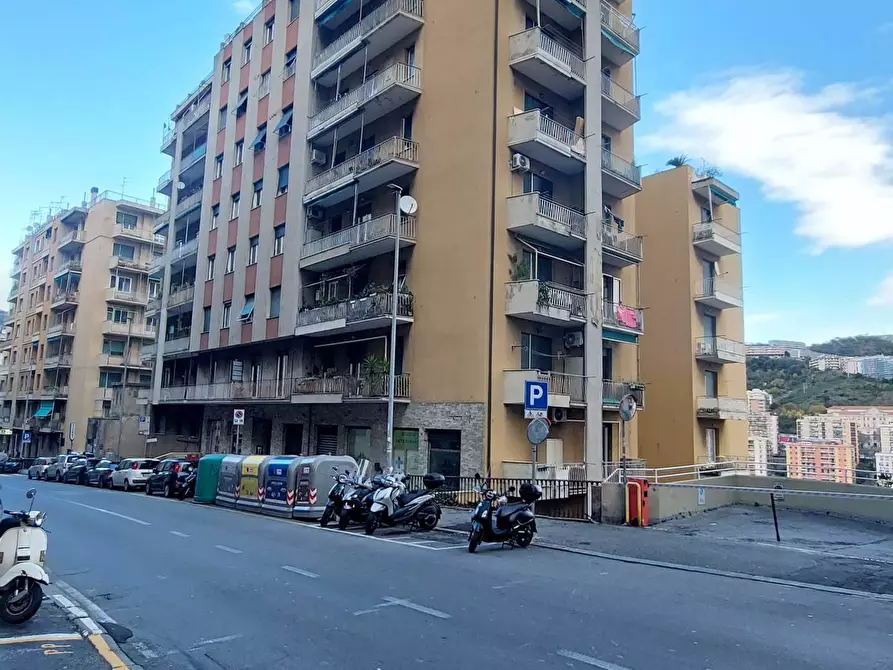 Immagine 33 di Trilocale in vendita  in Via Leonardo Montaldo 24 a Genova
