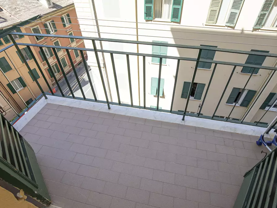 Immagine 33 di Ufficio in vendita  in Via Fieschi a Genova