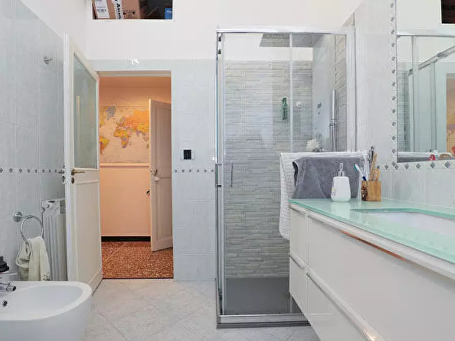 Immagine 44 di Quadrilocale in vendita  in Via Caffaro 31 a Genova