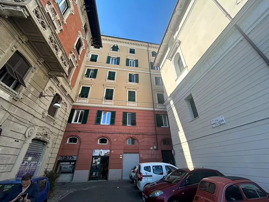 Immagine 2 di Pentalocale in vendita  in Via di Fassolo 3 a Genova