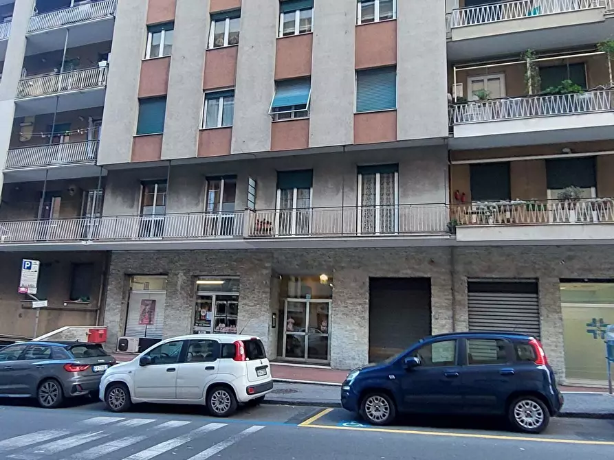 Immagine 35 di Trilocale in vendita  in Via Leonardo Montaldo 24 a Genova