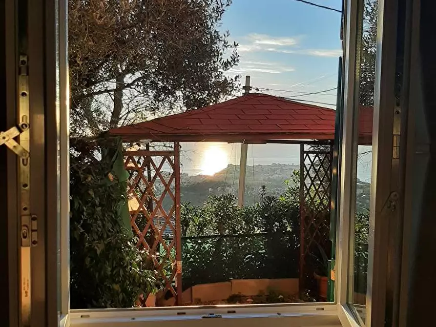 Immagine 20 di Trilocale in vendita  in Via Lanfranco Alberico 44 a Genova