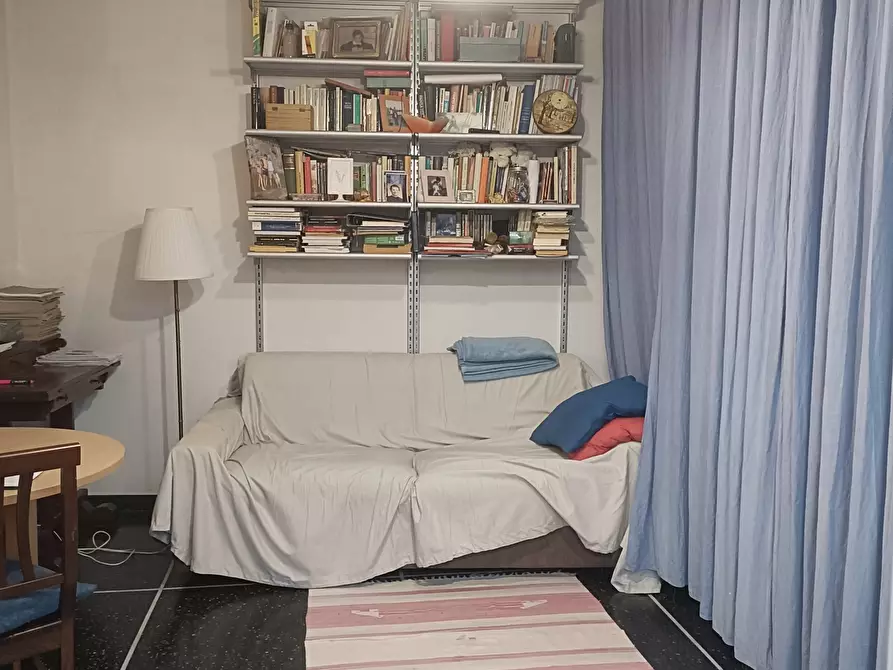 Immagine 16 di Bilocale in vendita  in Via Mantova 15 a Genova