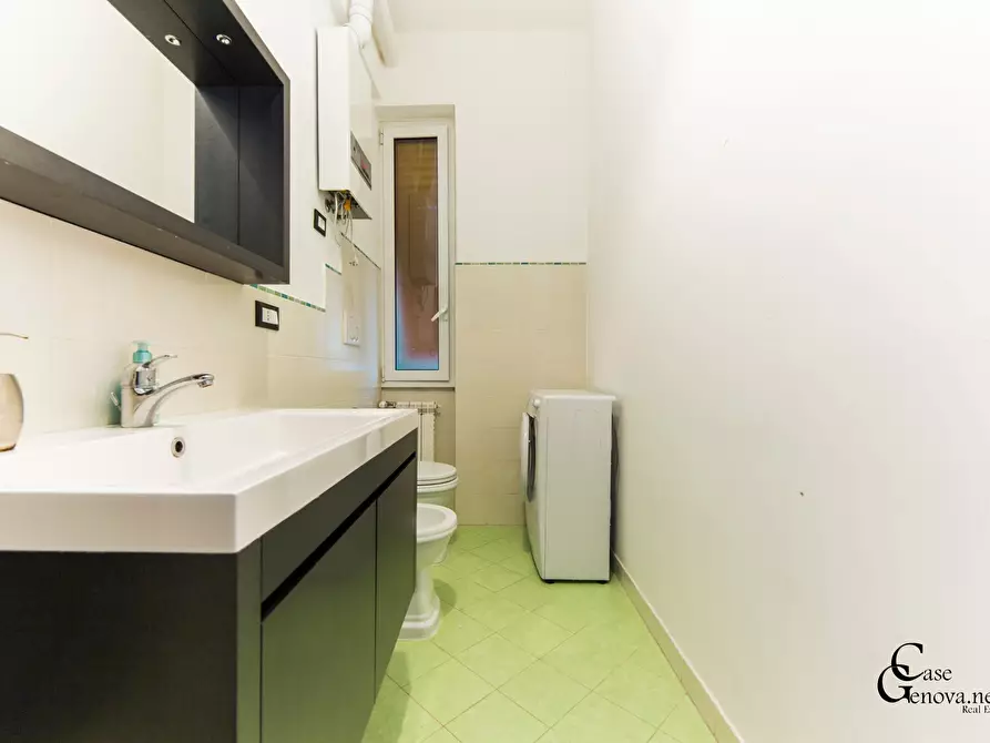 Immagine 13 di Appartamento in vendita  in Via Giovanni Descalzo 20 a Genova