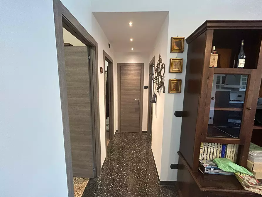 Immagine 3 di Quadrilocale in vendita  in Via Coronata 69 a Genova